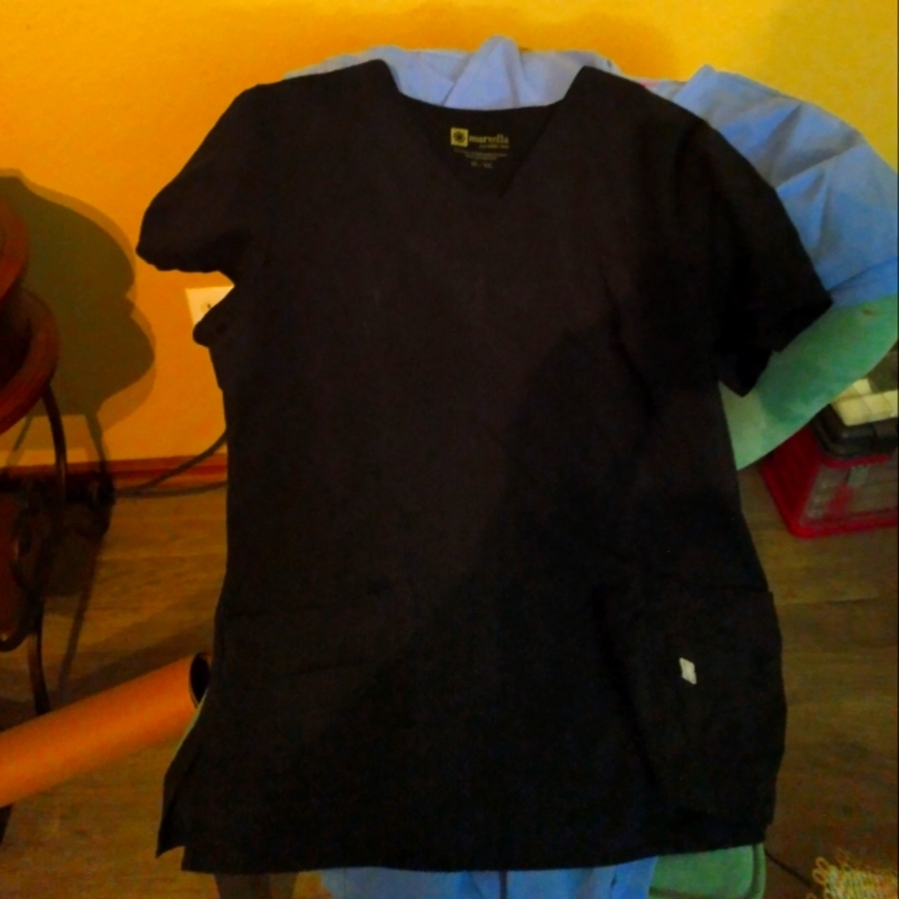 XL Scrub Top